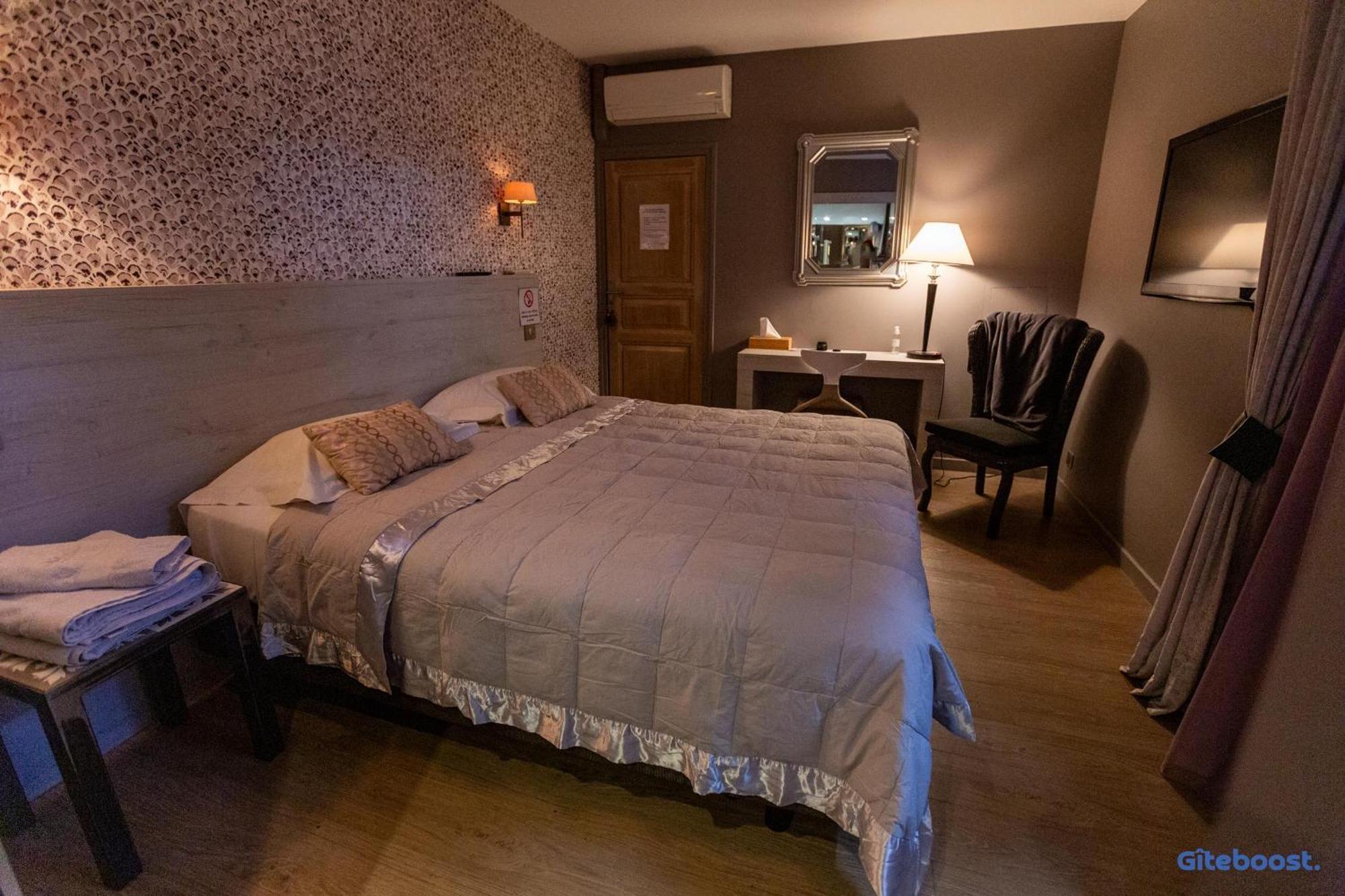 Le Val Des Sens Hotell Chatte Eksteriør bilde