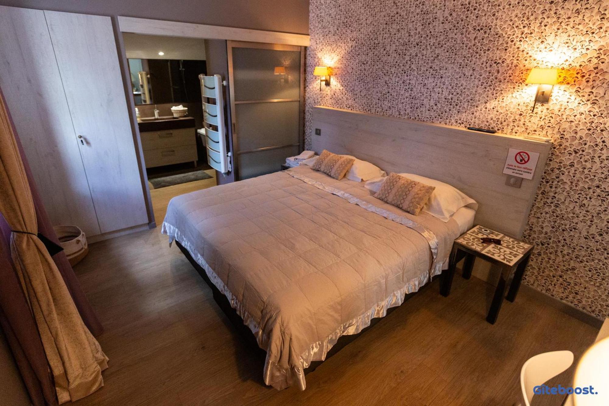 Le Val Des Sens Hotell Chatte Eksteriør bilde